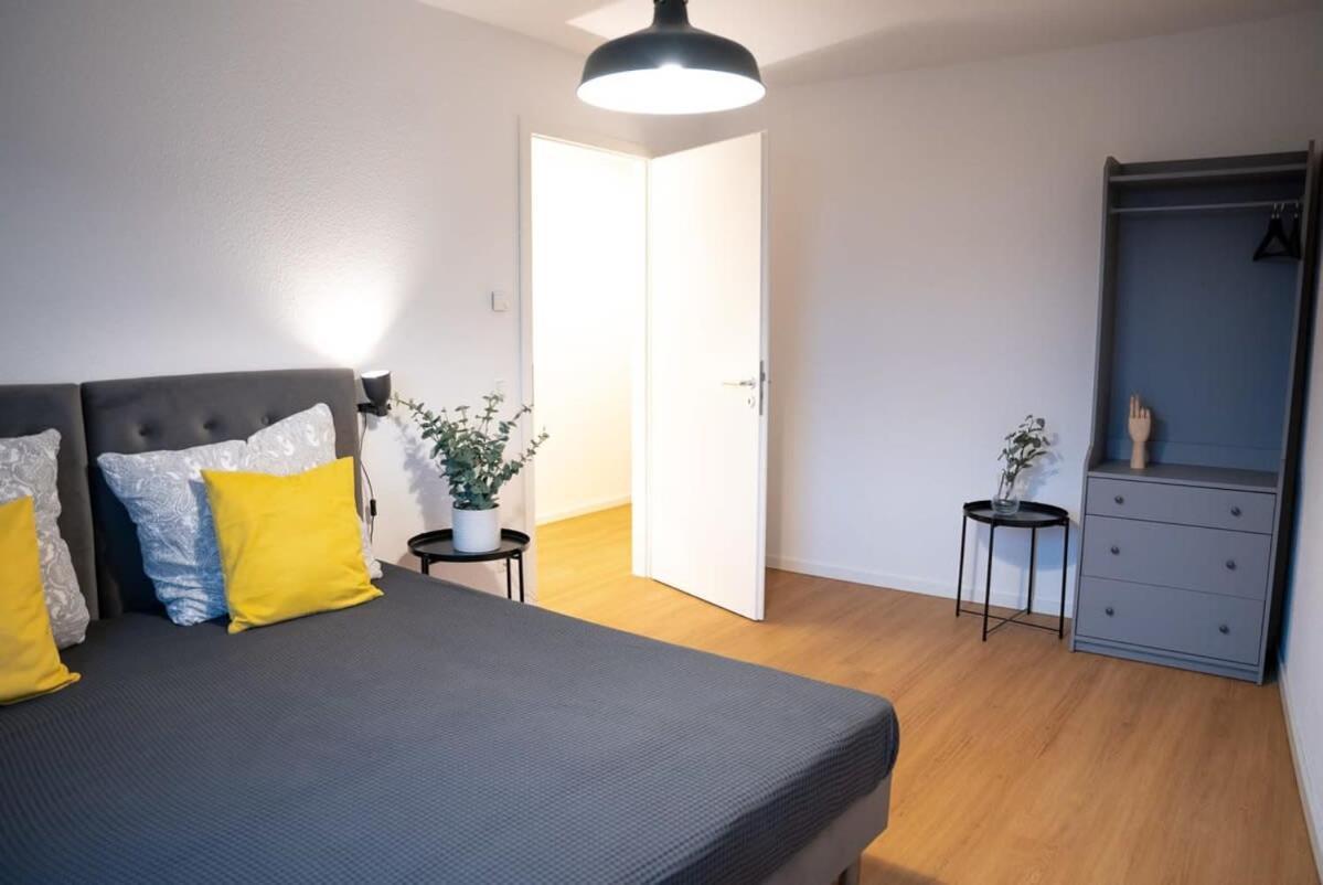 Four Bedroom In Urban Location Хамбург Екстериор снимка