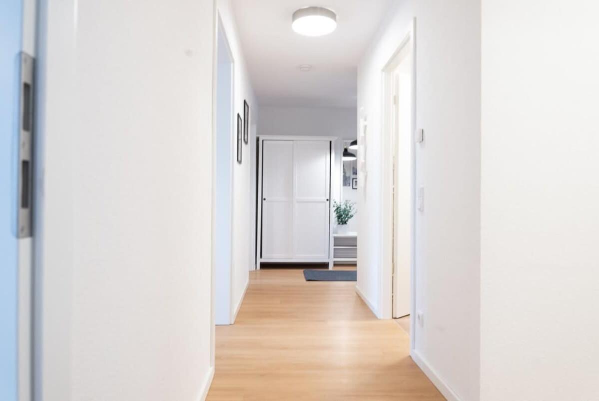 Four Bedroom In Urban Location Хамбург Екстериор снимка